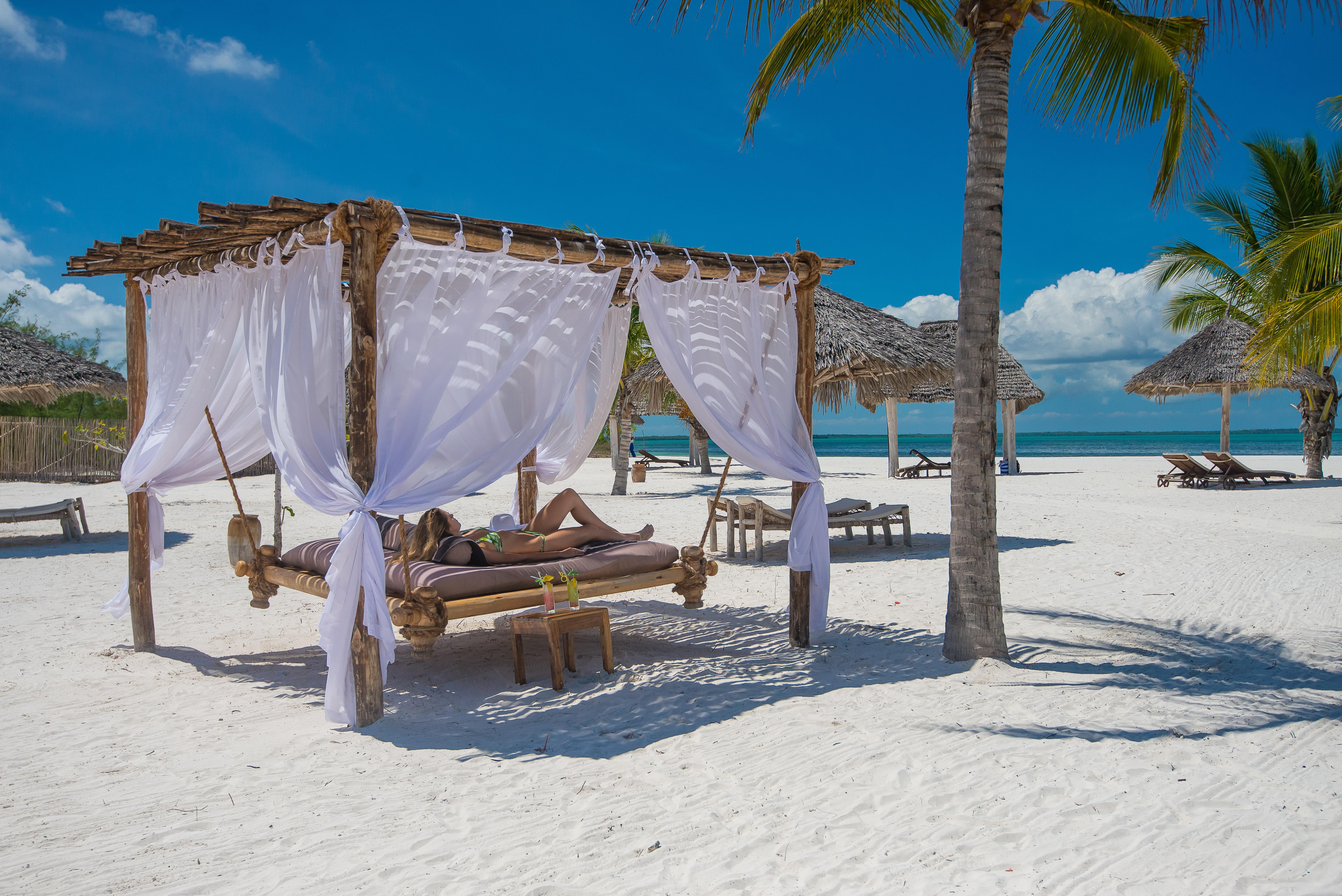 Konokono Beach Resort And Isaraya Luxury Overwater Villas Michamvi Екстериор снимка