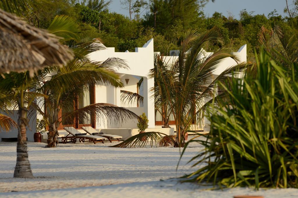 Konokono Beach Resort And Isaraya Luxury Overwater Villas Michamvi Екстериор снимка