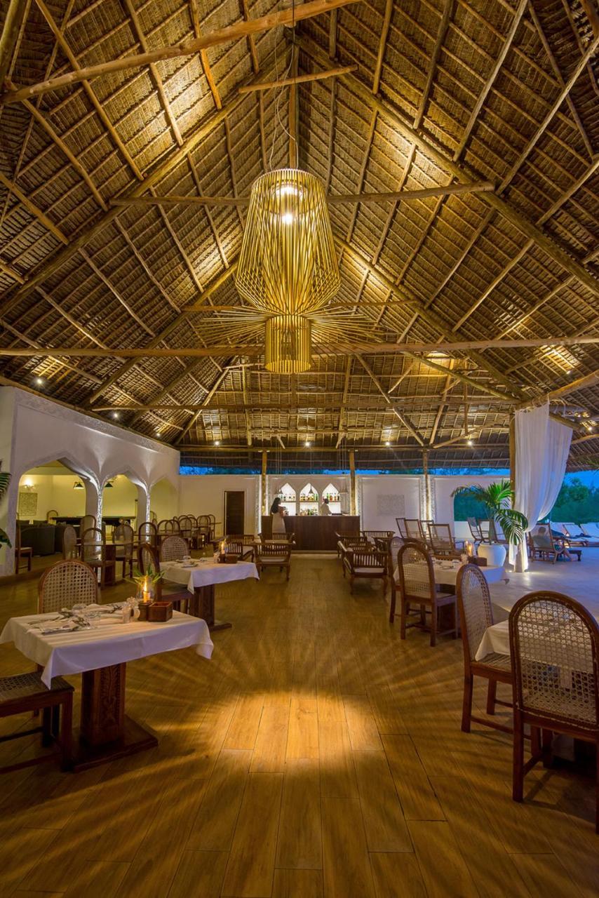 Konokono Beach Resort And Isaraya Luxury Overwater Villas Michamvi Екстериор снимка