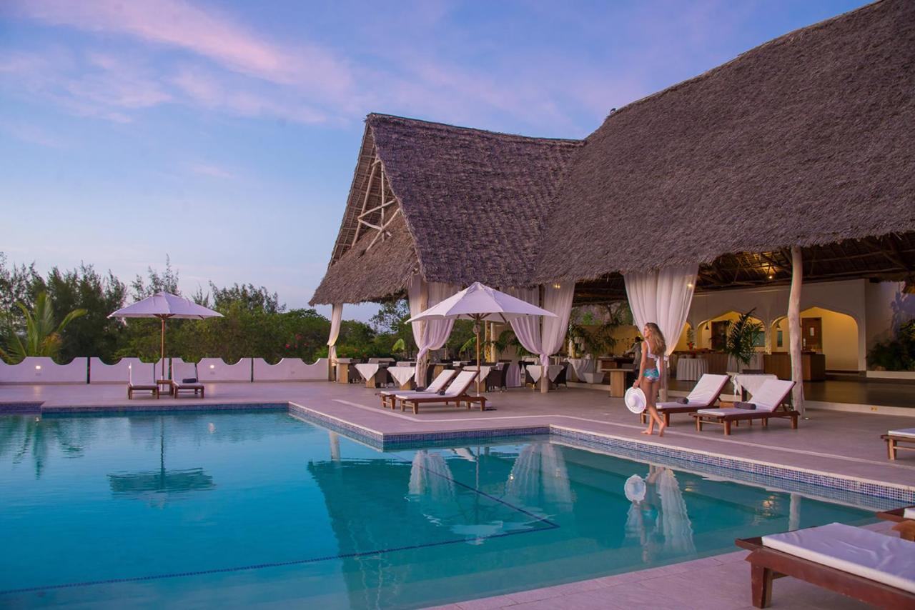 Konokono Beach Resort And Isaraya Luxury Overwater Villas Michamvi Екстериор снимка