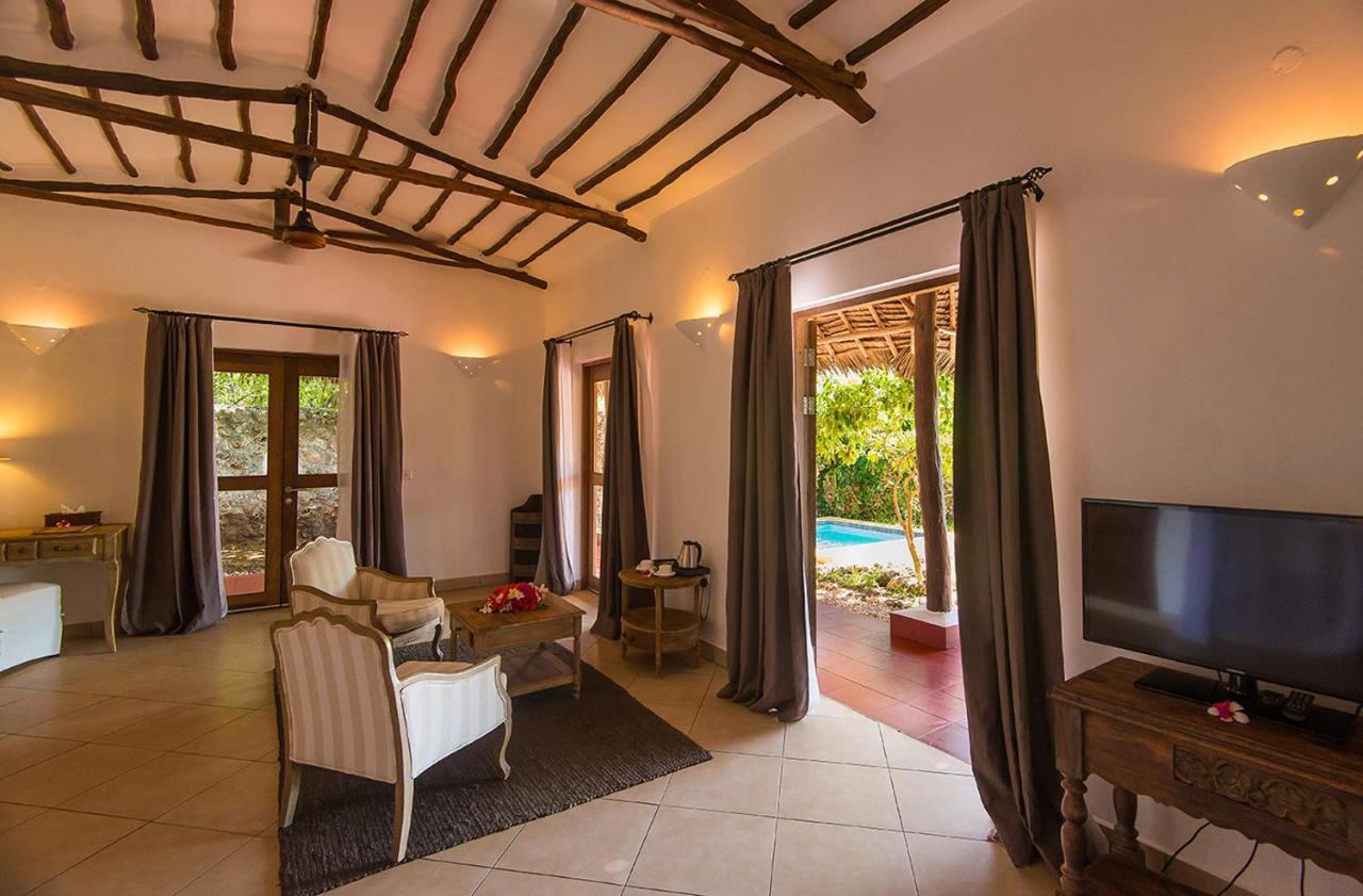 Konokono Beach Resort And Isaraya Luxury Overwater Villas Michamvi Екстериор снимка